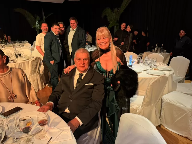 DE LAS PRESIONES A LOS MARTÍN FIERRO: NOVA DIJO PRESENTE EN LA GRAN NOCHE DE LOS PORTALES WEB