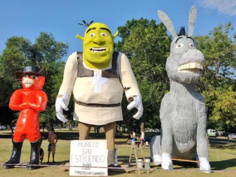 La Plata levanta sus gigantes: los momos regresan con ilusion,identidad y orgullo barrial