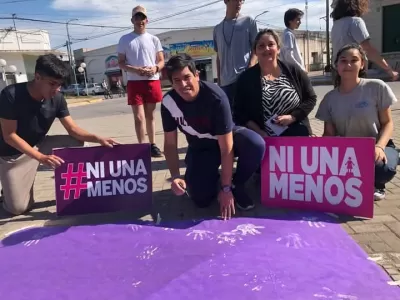 La Libertad Avanza inauguró sede en Navarro con aliados impensados y escándalo incluido