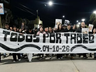 &ldquo;Justicia por Tadeo&rdquo;: el reclamo de una familia que busca respuestas tras la muerte de su beb&eacute; en Punta Lara