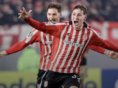 ESTUDIANTES RESUCIT&Oacute; SOBRE LA HORA Y DESAT&Oacute; UNA NOCHE DE COPA INOLVIDABLE